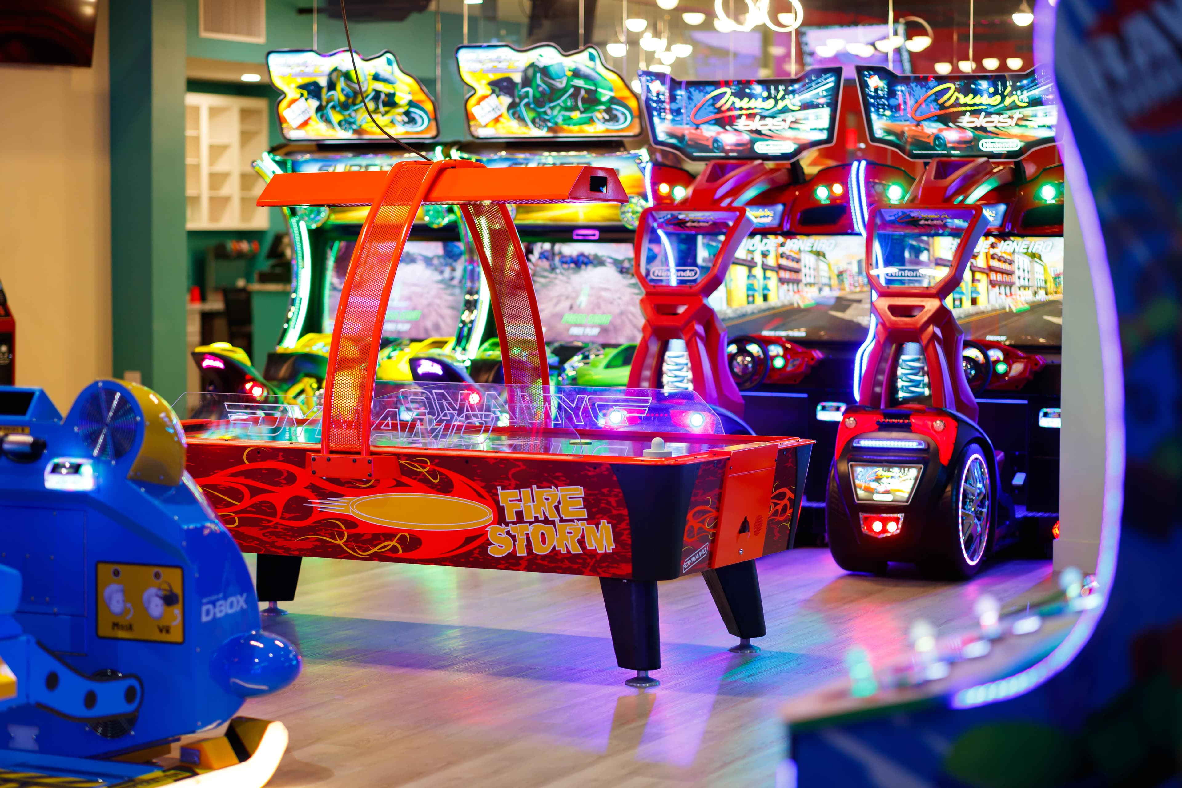 Sophisticated dining area at Palmeras Entertainment Central NJ venue - premium seating for events in Middlesex County